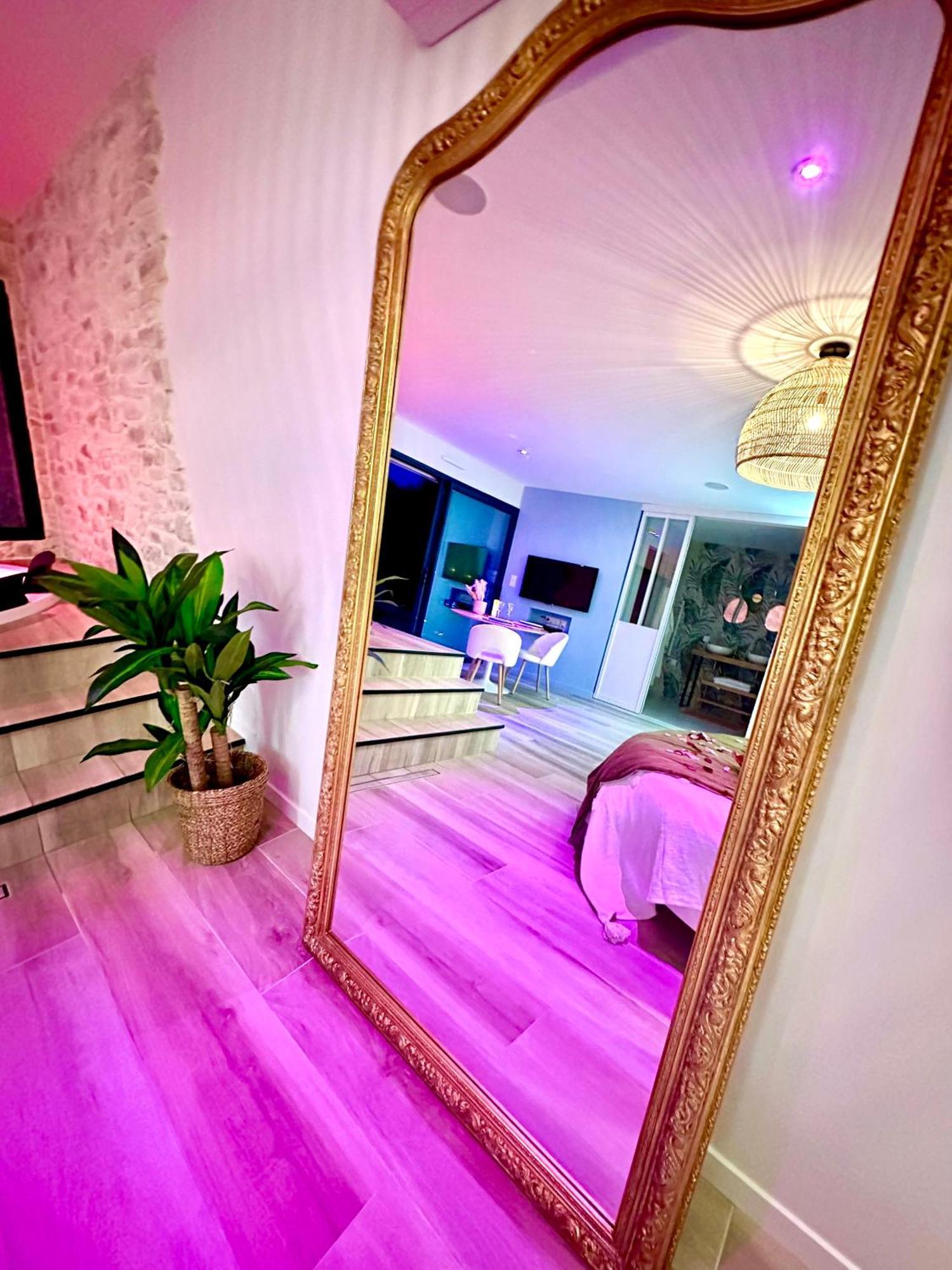 Les Suites Du Payre - Suite Romance Saint-Hilaire-de-Talmont Eksteriør bilde